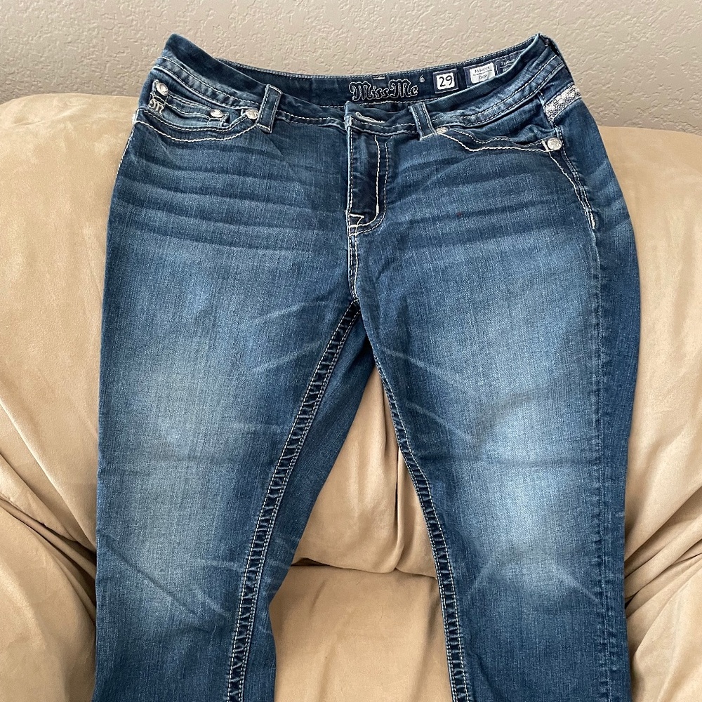 Miss Me Womens Crop Jeans